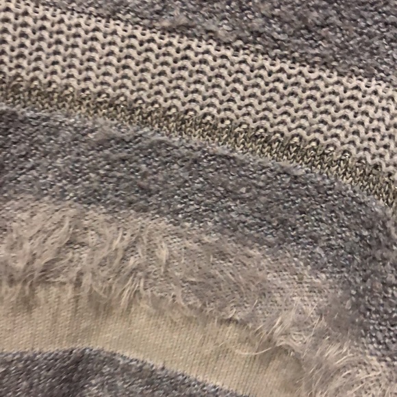 GAP Girls Sweater size L - Picture 4 of 6